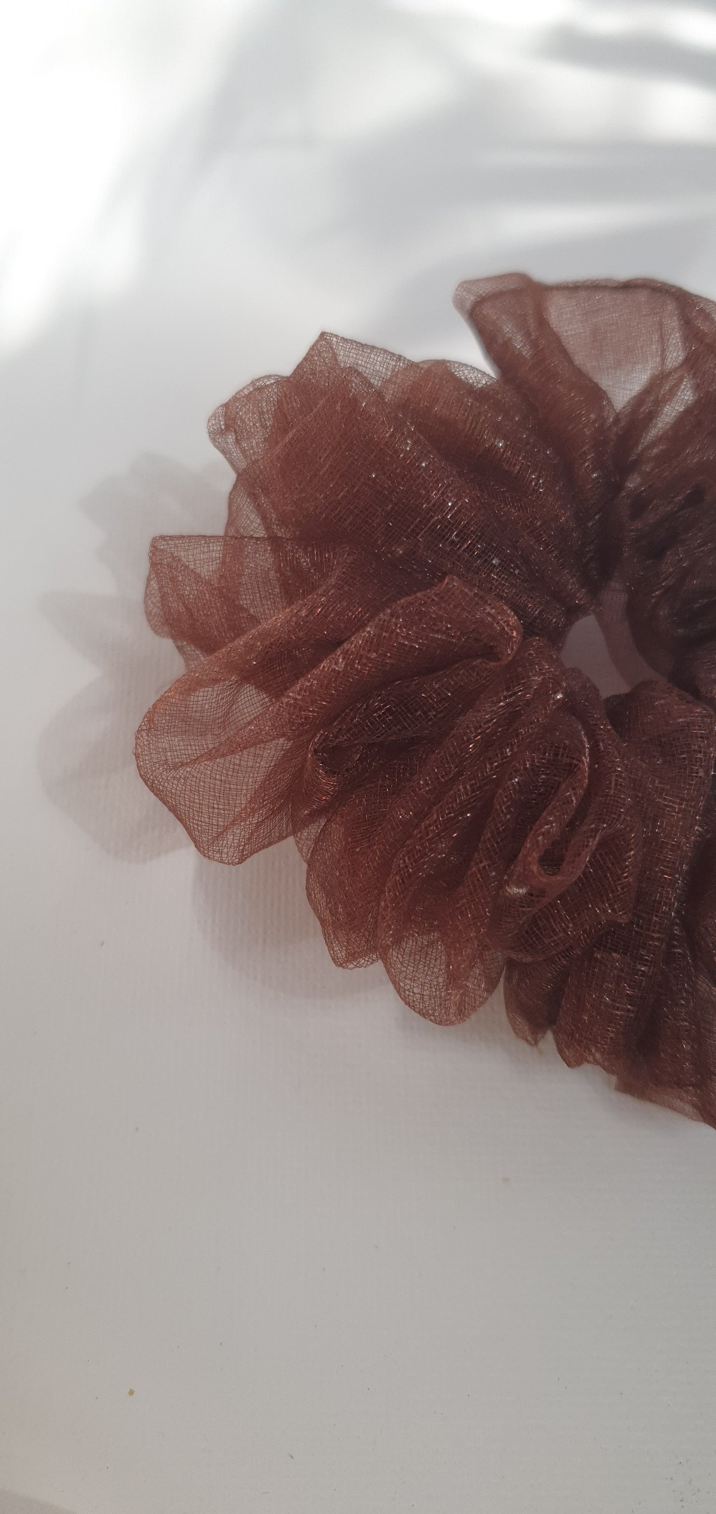 Organza Scrunchie, Braun